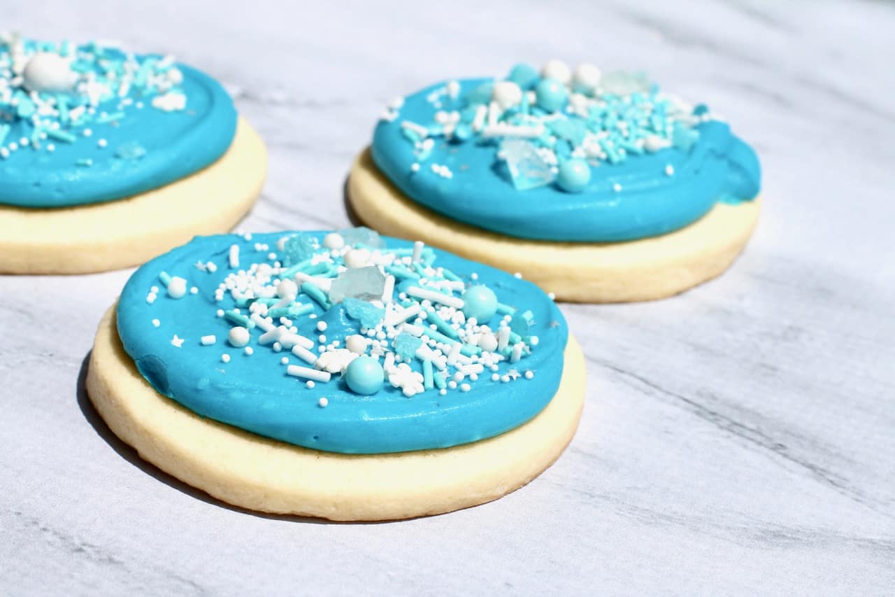 thick and soft bakery style cookies for frozen and frozen 2 birthday party