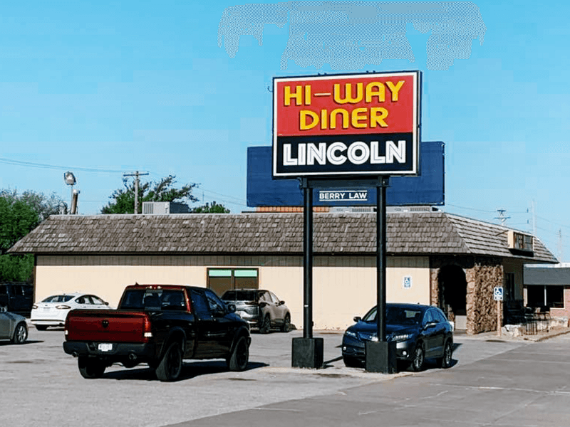2. Hi-Way Diner – Lincoln, Nebraska
