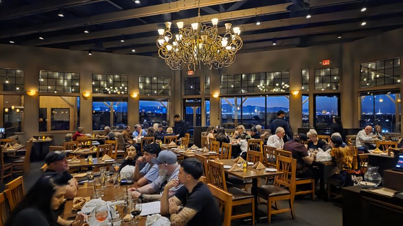 2. Ventano Italian Grill & Seafood