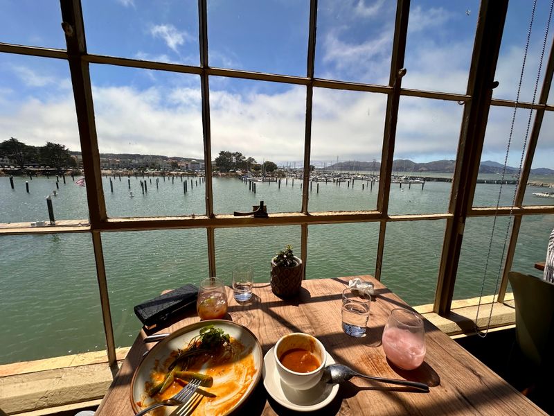 2. Greens Restaurant 