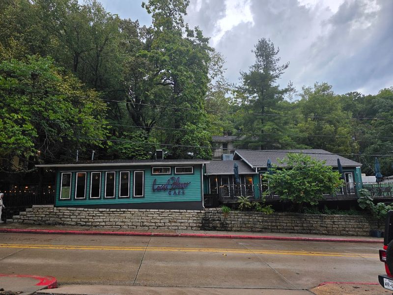 Local Flavor Café, Eureka Springs