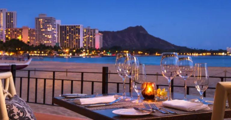 10 Coastal Hawaii Restaurants With Ocean Views As Stunning As The Menu
