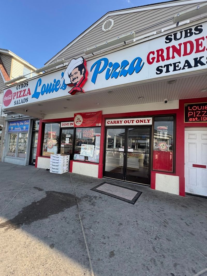 Louie's Pizza