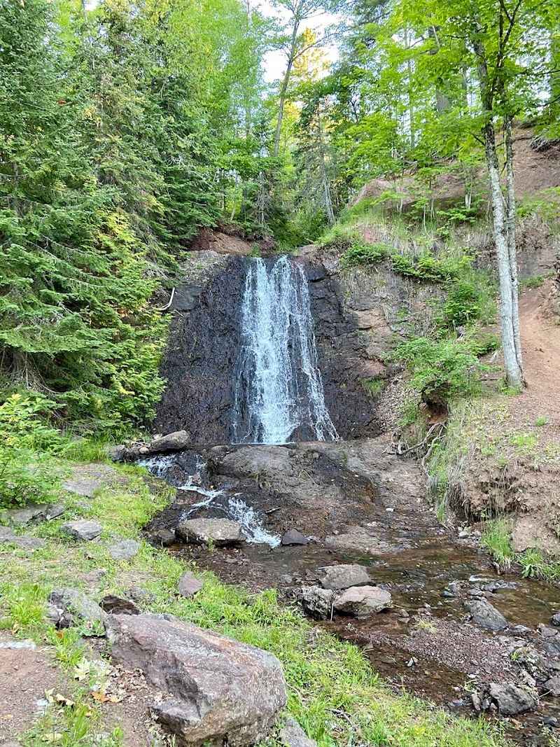 Haven Falls Park (Lac La Belle)