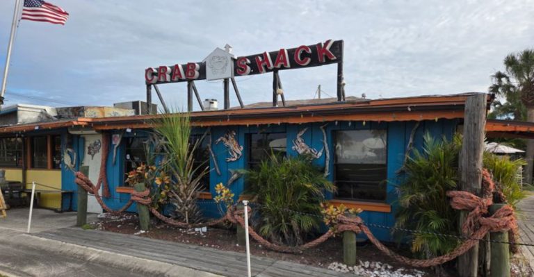 10 Florida Crab Shacks That Make The Bucket The Main Event