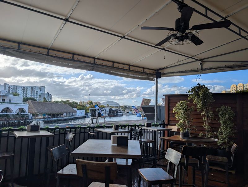 Garcia's Seafood Grille & Fish Market – Miami