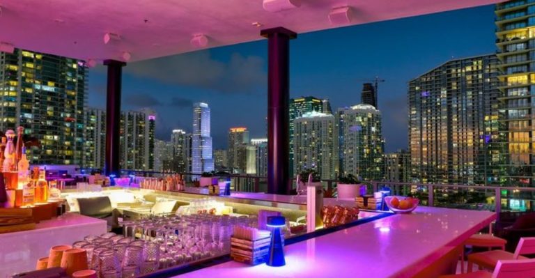 10 Florida Rooftop Restaurants That Are Hard To Reserve This Spring