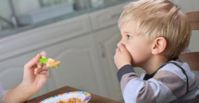 10 Foods Picky Eaters Never Eat & 10 They Always Enjoy