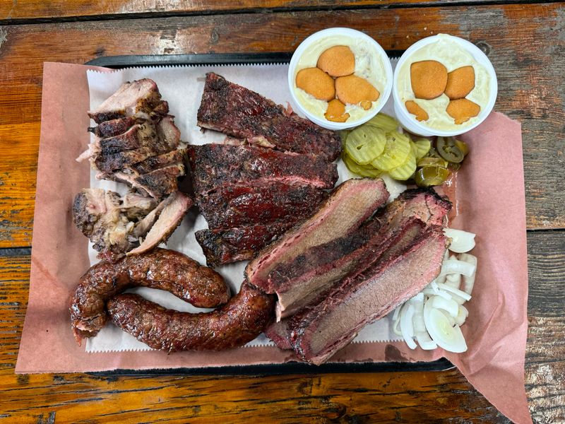 Snow's BBQ – Lexington