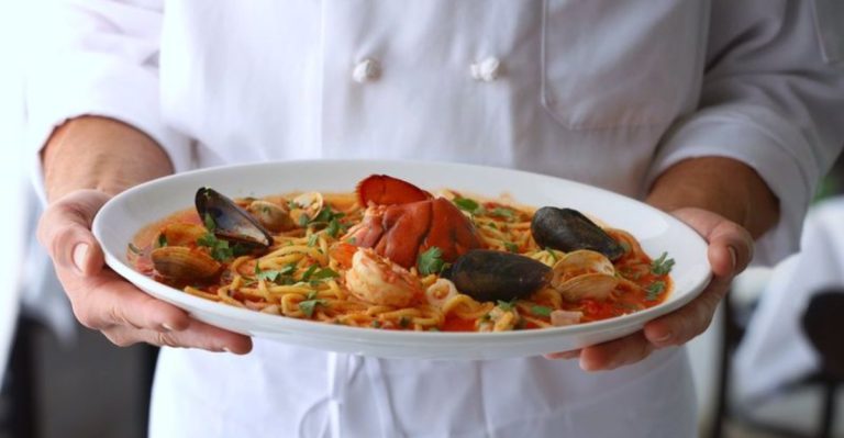 10 Hole-In-The-Wall Florida Spots Serving Pasta So Authentic It’ll Transport You To Rome