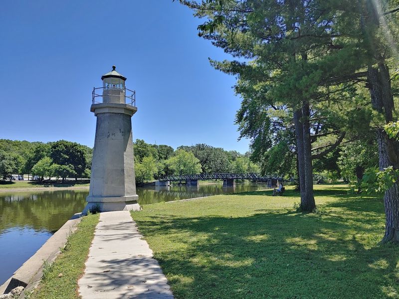 Fabyan Forest Preserve East Channel Bridge, Geneva