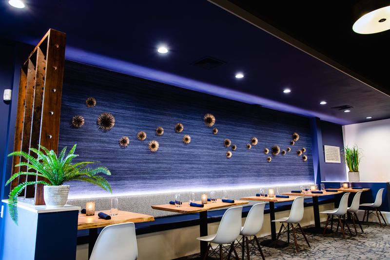 VELE – Springfield (101 E Adams St, Springfield, IL 62701)