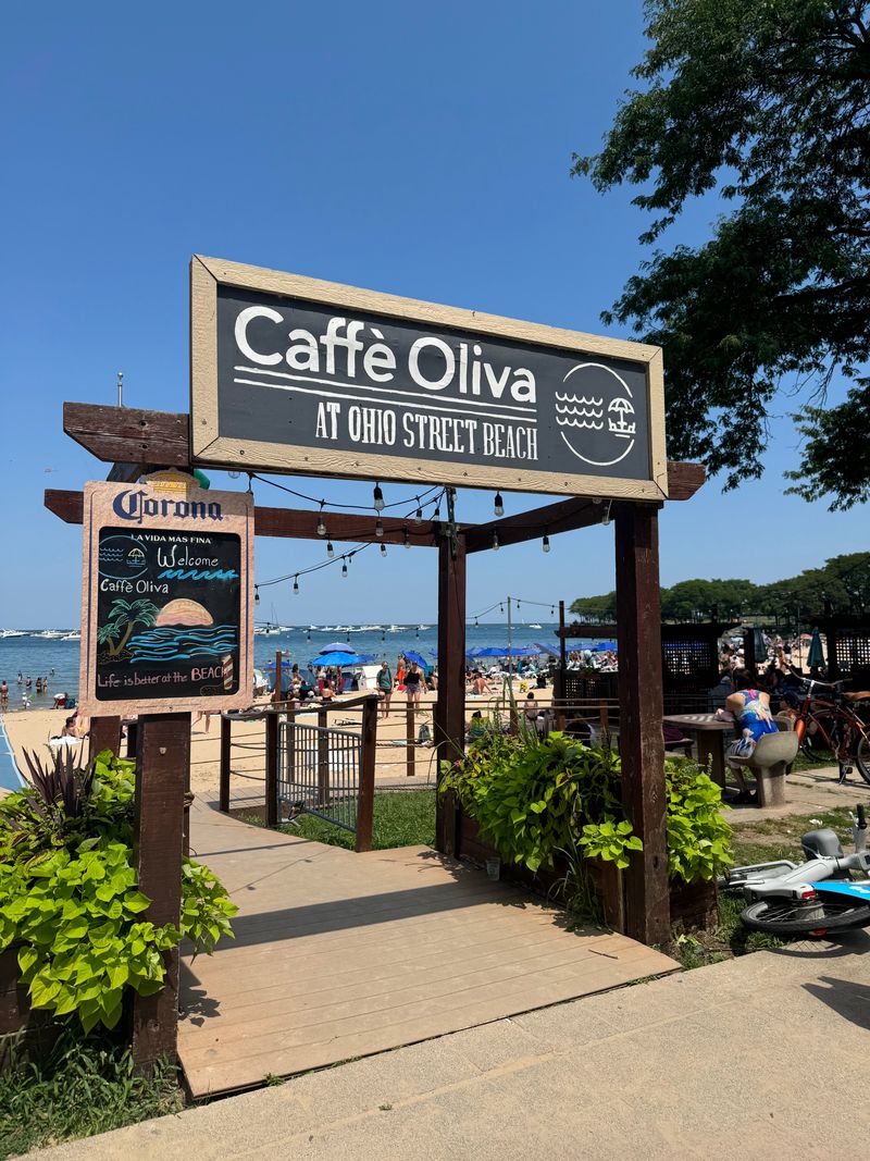 Caffè Oliva at Ohio Street Beach – Chicago