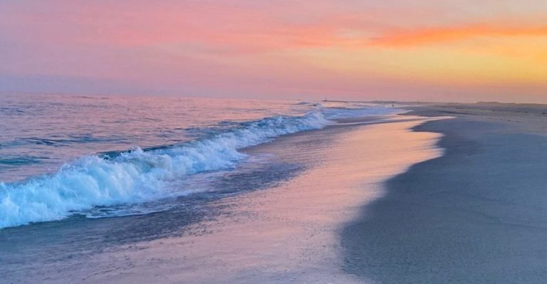 10 New York Beaches Locals Keep To Themselves