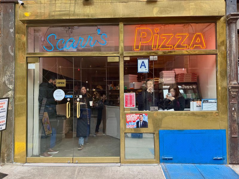 Scarr’s Pizza
