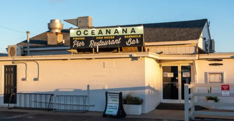 10 North Carolina Oceanfront Seafood Spots That Capture The Taste Of The Coast