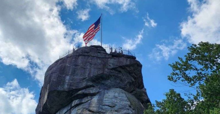 10 North Carolina State Parks With Dining Options So Tasty You’ll Want Seconds