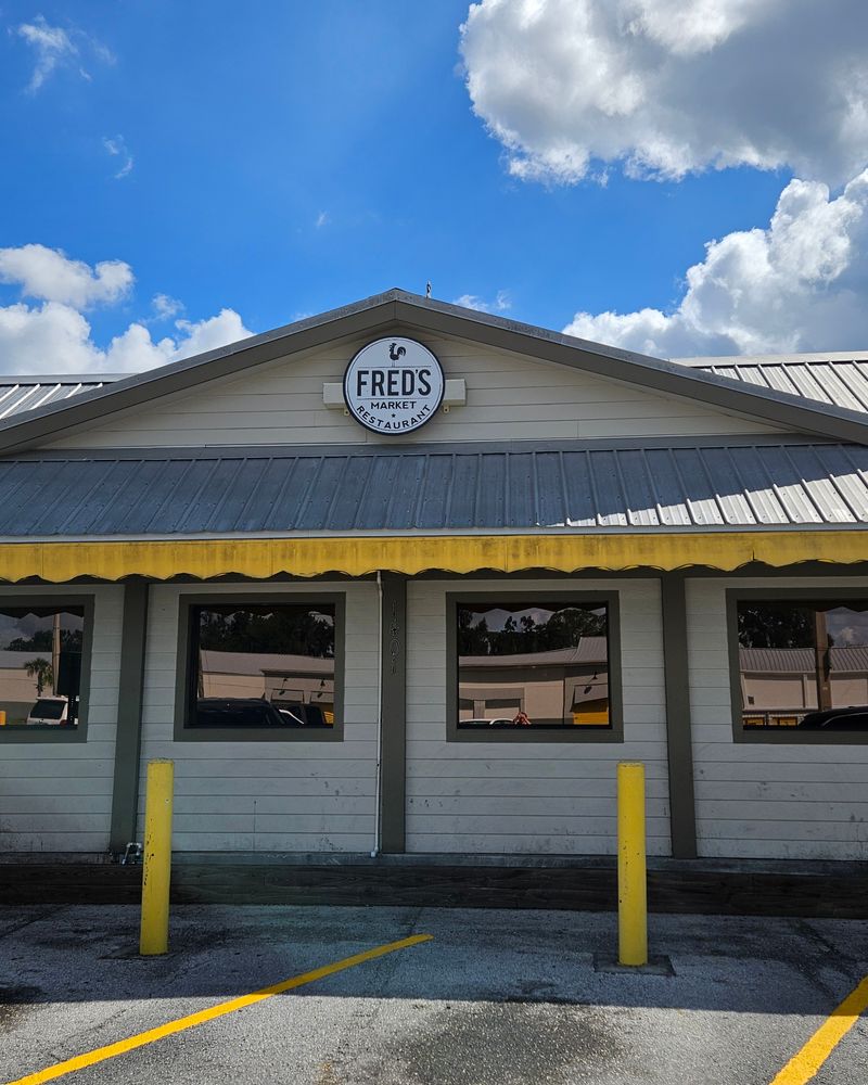 Fred’s Market Restaurant — 1401 W Dr Martin Luther King Jr Blvd, Plant City