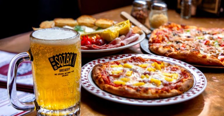 10 Simple Pizza Restaurants In Arkansas That Are Totally Worth Visiting