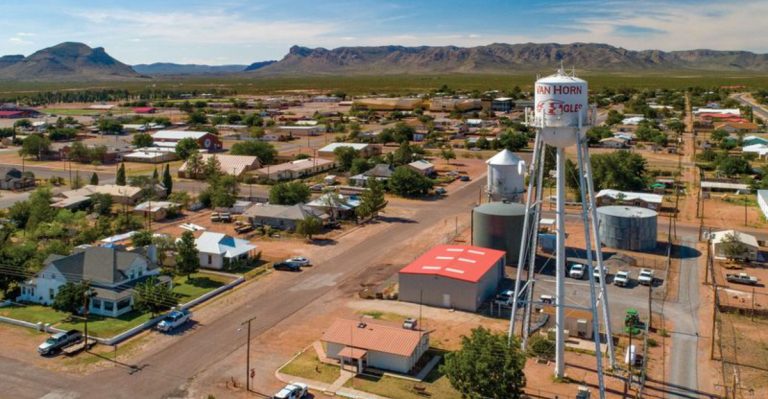 10 Small Texas Towns That Are Cheap, Quiet, And So Simple