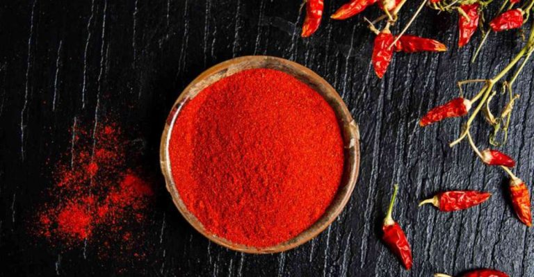 10 Spices That Lose All Flavor After 6 Months Even Though Most People Keep Them For Years