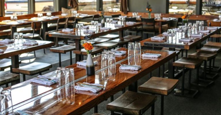 10 Tennessee Burger Chains That Locals Swear Serve Beef Worth The Trip