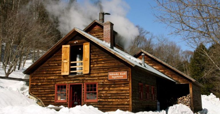 10 Vermont Mountain Towns Where Maple Syrup Is Still Made The Old-Fashioned Way