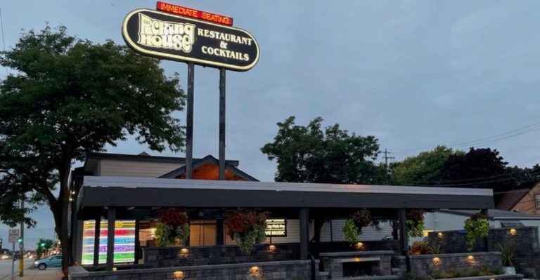 10 Wisconsin Supper Clubs Still Serving The Same Beloved Classics