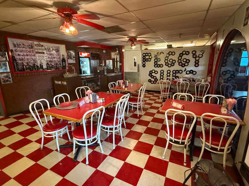 11. Peggy Sue's 50's Diner, Yermo, California