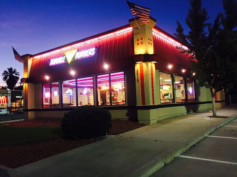 Triangle Drive In Burgers – Fresno, California