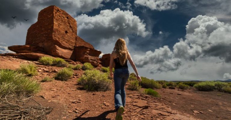 Arizona Hikes You Need To Do This March That Have A Wildly Good Payoff For The Shortest Miles