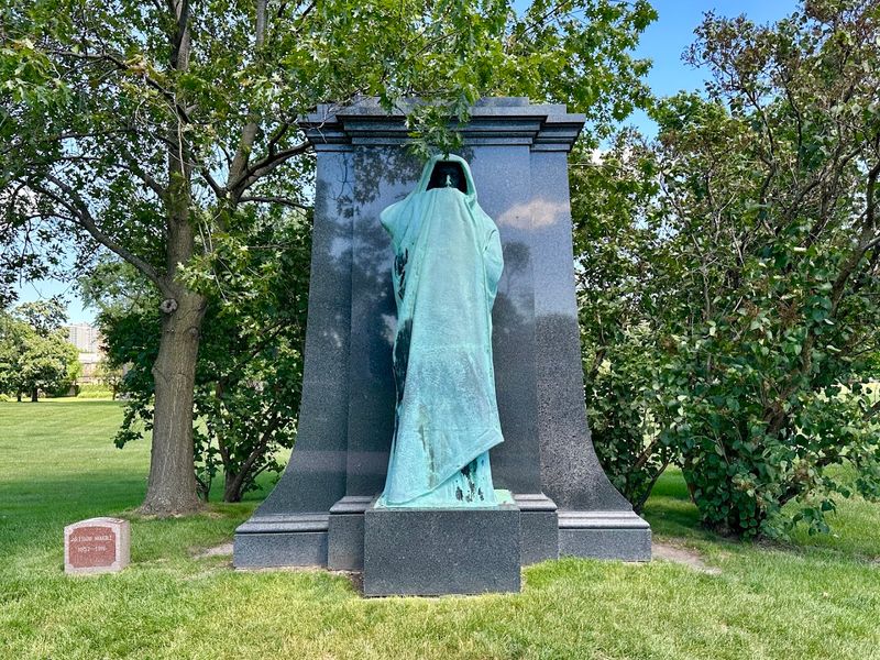 Graceland Cemetery And Arboretum, Chicago
