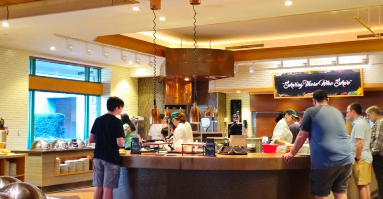 11 Florida All-You-Can-Eat Breakfast Spots Where The Classics Never Left