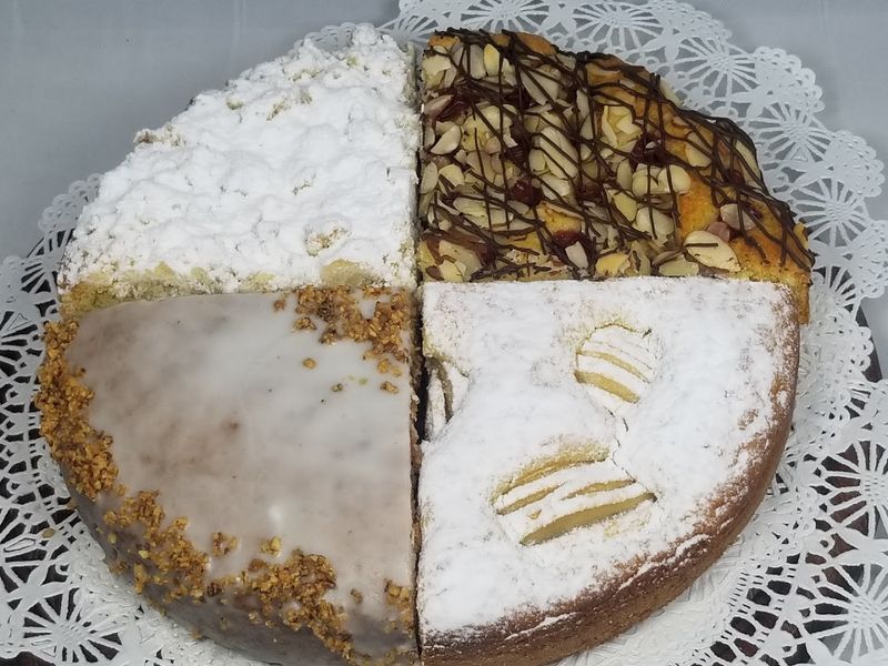 Oma Gisi's German Bakery - Kinmundy