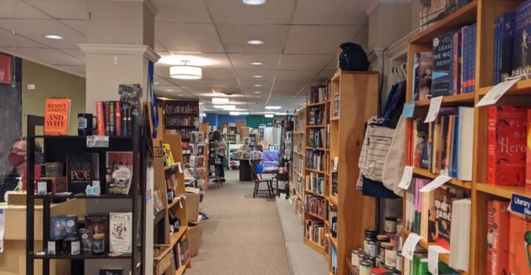 11 Must-Experience Pennsylvania Bookstore Events For Anyone Who Loves Books