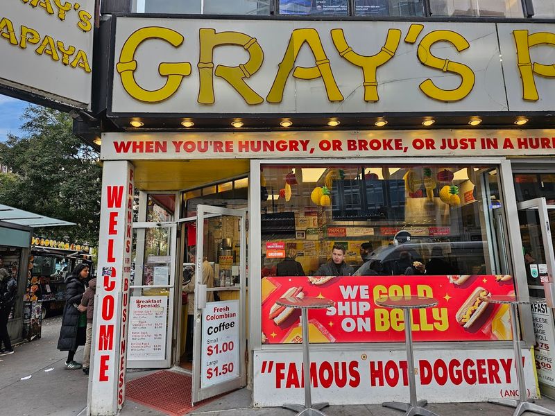 Gray's Papaya