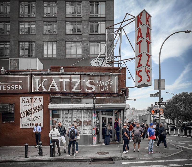 Katz's Delicatessen – New York, NY
