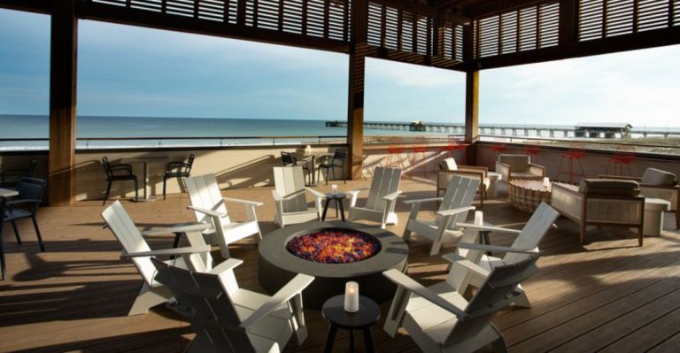11 Of Alabama’s Hardest Coastal Seafood Reservations To Get (And Always Worth The Effort)