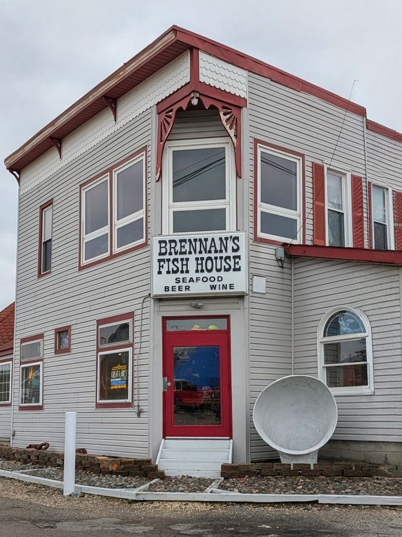 Brennan's Fish House, Grand River