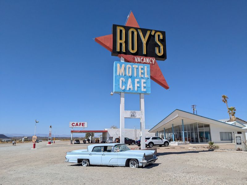 Roy’s Motel & Café, Amboy (Real Diner Vibe)