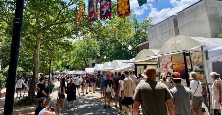 11 Pennsylvania Towns That Come Alive During Peak Summer Festival Season