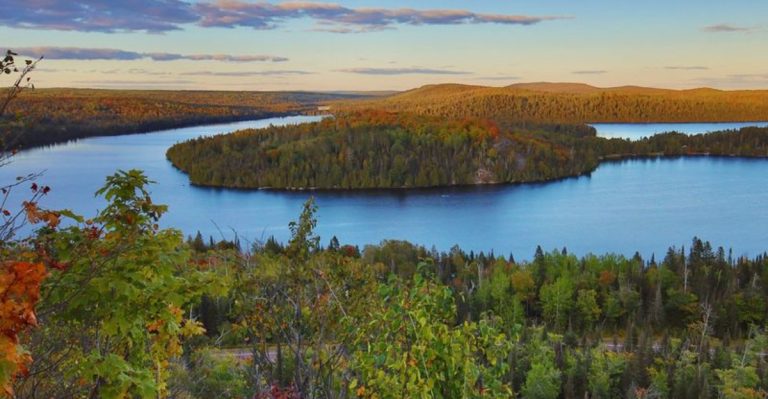 11 Underrated Lakes In Minnesota That Are Perfect For A Peaceful September Getaway