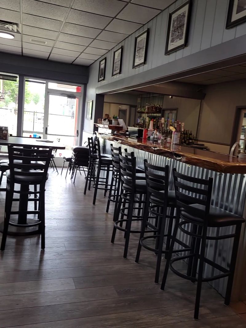 12. Cozy Diner Bar and Grill, Paradise, California