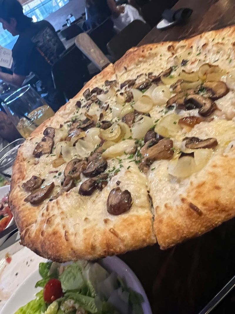 Pop’s for Italian, Ferndale