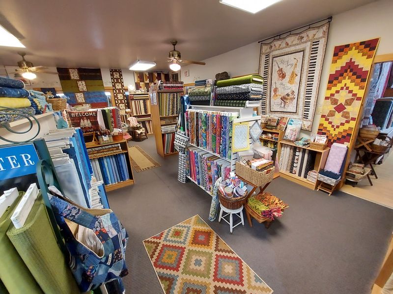 118 Fabrics And More, Sweet Valley, PA