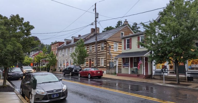 12 Amish Towns In Pennsylvania That Are A Haven For Homemade Cuisine