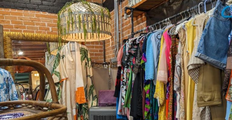 12 Arizona Thrift Shops Quietly Hiding Some Of The Best Vintage Finds Around