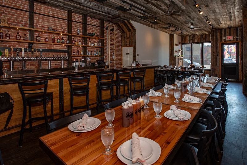 Slows Bar BQ (Detroit)