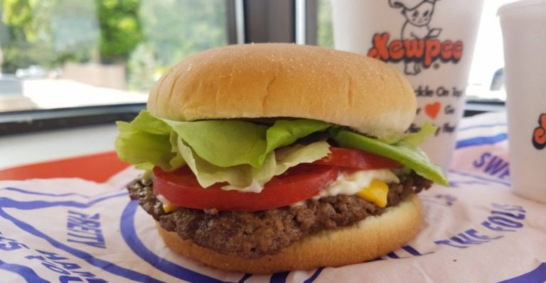 12 Classic Drive-In Restaurants In Ohio You’ve Got To Try At Least Once