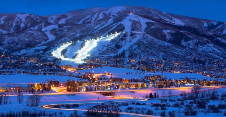 12 Gorgeous Colorado Mountain Towns To Visit This Thanksgiving